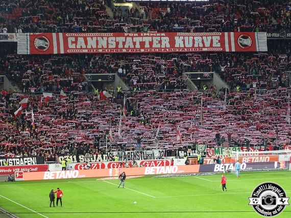 VfB Stuttgart vs FC Augsburg (1-0) (22)