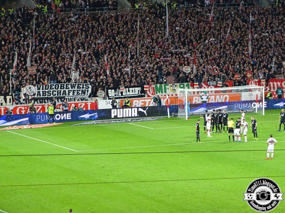 VfB Stuttgart vs FC Augsburg (1-0) (39)