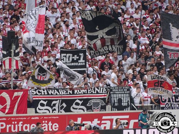 VfB Stuttgart vs FC Bayern München (0-3) (22)
