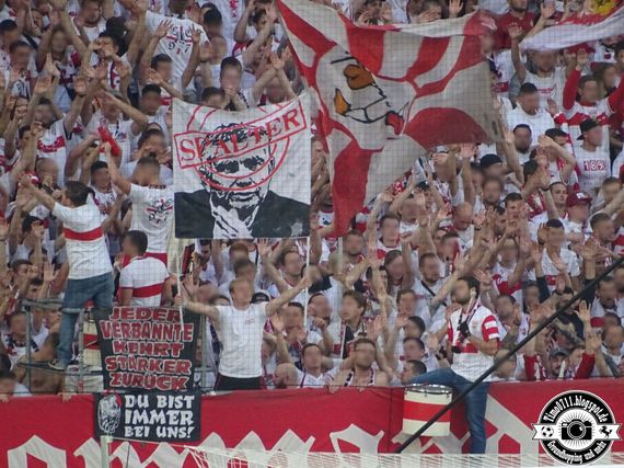 VfB Stuttgart vs FC Bayern München (0-3) (33)