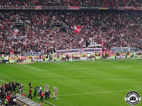 VfB Stuttgart vs VfL Wolfsburg (3-0) (30)