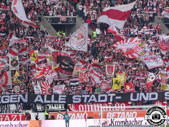 VfB Stuttgart vs Borussia Dortmund (0-4) (12)