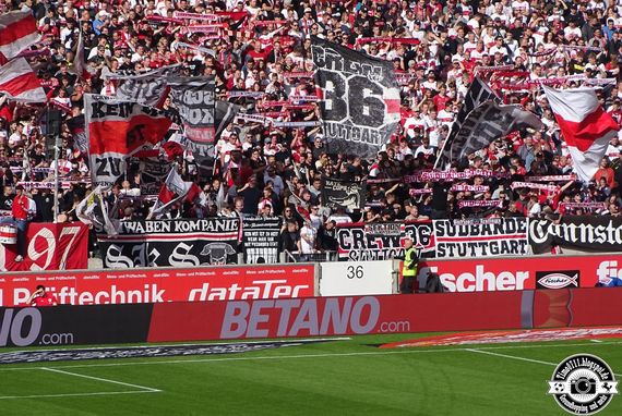 VfB Stuttgart vs Holstein Kiel (0-1) (11)