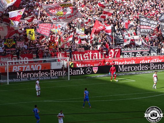 VfB Stuttgart vs Holstein Kiel (0-1) (24)