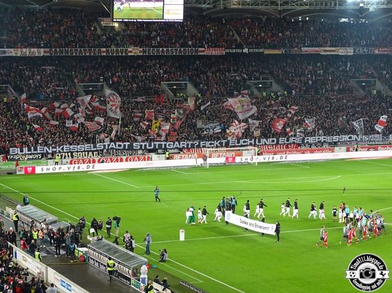 VfB Stuttgart vs 1. FC Nürnberg (3-1) (6)