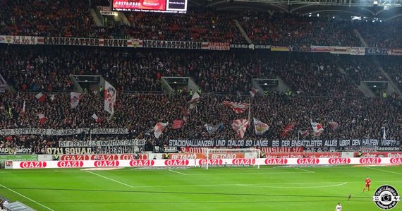 VfB Stuttgart vs 1. FC Nürnberg (3-1) (11)