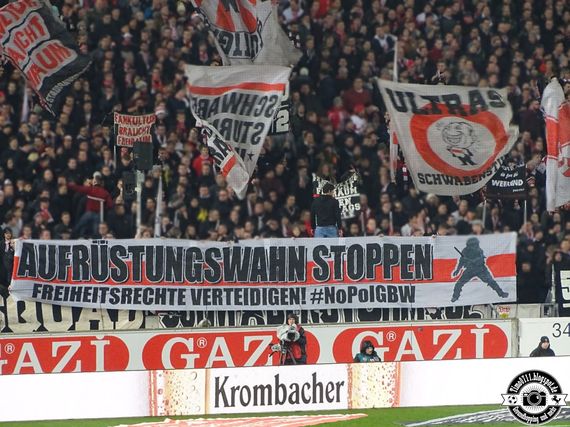 VfB Stuttgart vs 1. FC Nürnberg (3-1) (21)