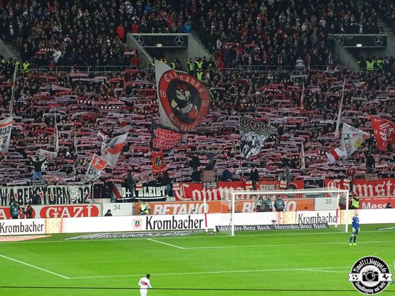 VfB Stuttgart vs 1. FC Nürnberg (3-1) (25)