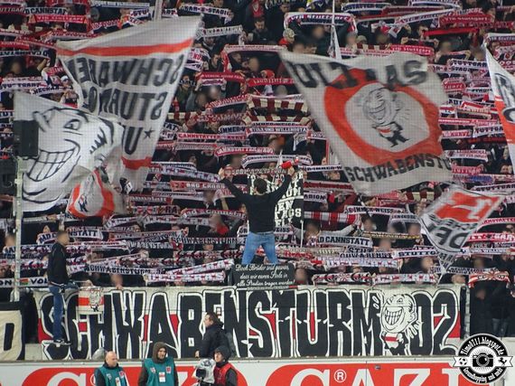 VfB Stuttgart vs 1. FC Nürnberg (3-1) (27)