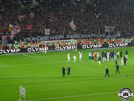 VfB Stuttgart vs 1. FC Nürnberg (3-1) (29)
