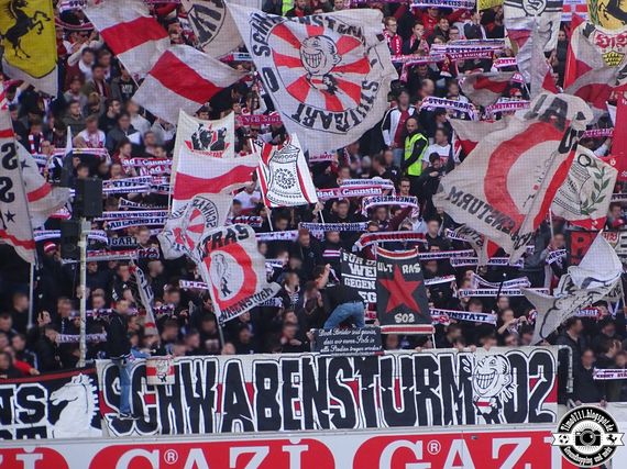 VfB Stuttgart vs SSV Jahn Regensburg (2-0) (5)