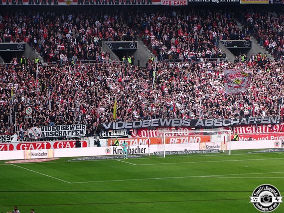 VfB Stuttgart vs SSV Jahn Regensburg (2-0) (15)