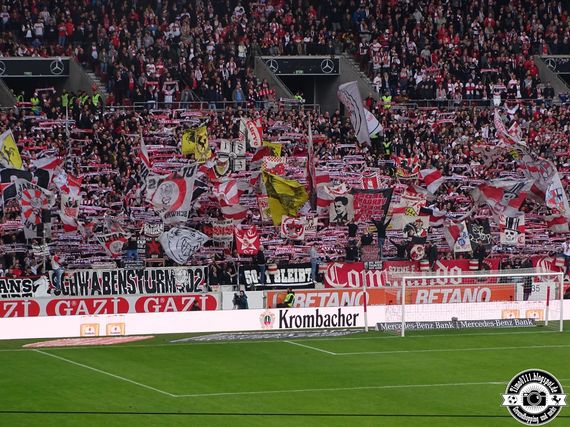 VfB Stuttgart vs SSV Jahn Regensburg (2-0) (27)