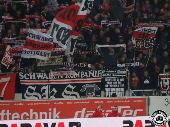 VfB Stuttgart vs DSC Arminia Bielefeld (1-1) (25)