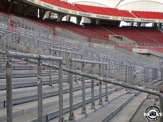 VfB Stuttgart vs Hamburger SV (3-2) (41)