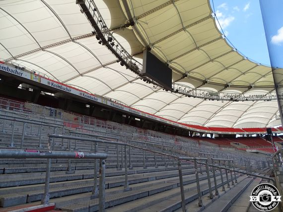 VfB Stuttgart vs Hamburger SV (3-2) (44)