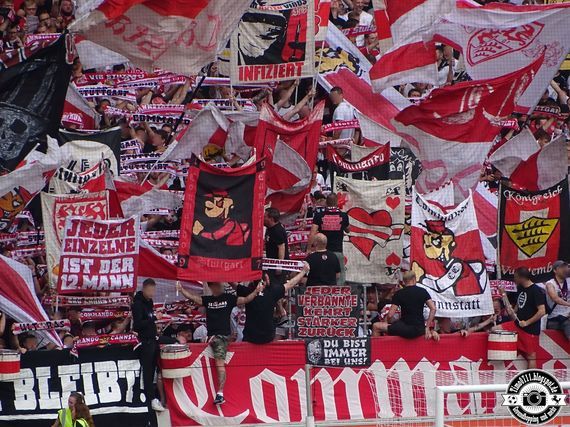 VfB Stuttgart vs FC St. Pauli (2-1) (8)