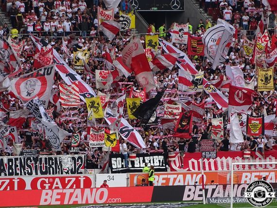 VfB Stuttgart vs FC St. Pauli (2-1) (10)