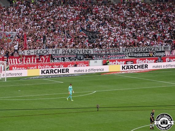 VfB Stuttgart vs FC St. Pauli (2-1) (20)
