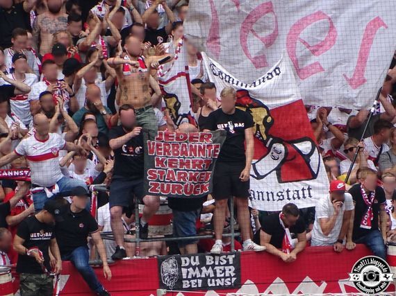 VfB Stuttgart vs FC St. Pauli (2-1) (27)