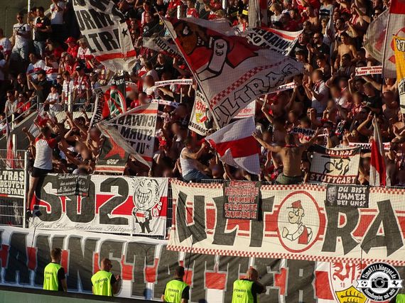 FC Erzgebirge Aue vs VfB Stuttgart (0-0) (10)