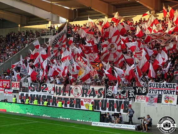FC Erzgebirge Aue vs VfB Stuttgart (0-0) (18)