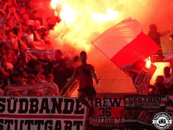 FC Erzgebirge Aue vs VfB Stuttgart (0-0) (23)