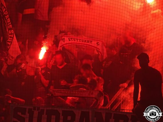 FC Erzgebirge Aue vs VfB Stuttgart (0-0) (32)