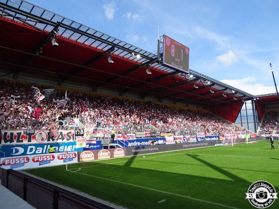 SSV Jahn Regensburg vs VfB Stuttgart (2-3) (13)