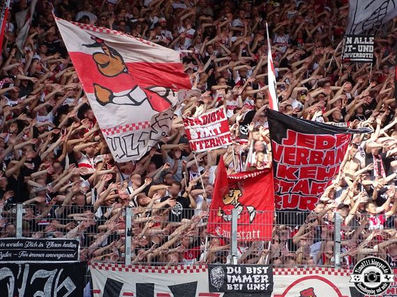 SSV Jahn Regensburg vs VfB Stuttgart (2-3) (15)