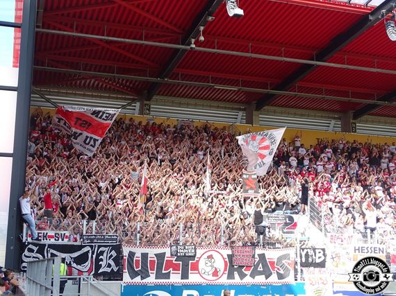 SSV Jahn Regensburg vs VfB Stuttgart (2-3) (17)