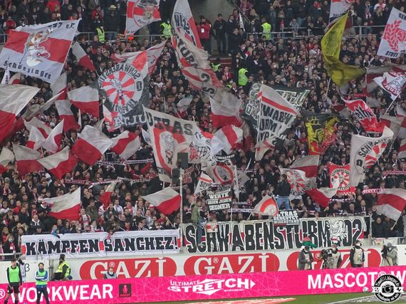 VfB Stuttgart vs DSC Arminia Bielefeld (0-1) (21)