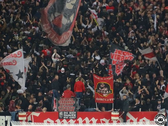 VfB Stuttgart vs 1. FC Köln (0-2) (11)