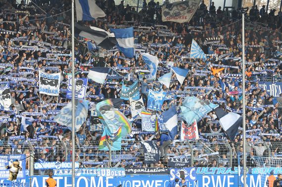 VfL Bochum vs TSV Alemannia Aachen (1-0) (9)