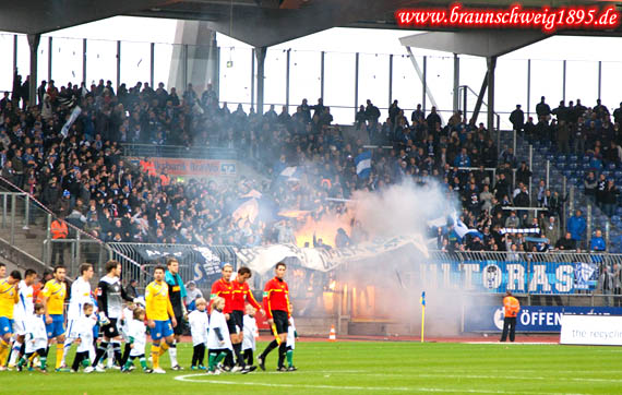 Eintracht Braunschweig vs VfL Bochum (4-0) (1)