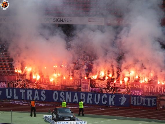 1. FC Nürnberg vs VfL Osnabrück (1-0) (10)