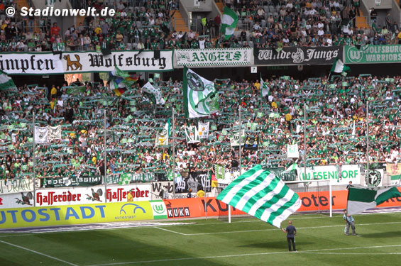 VfL Wolfsburg vs 1. FC Kaiserslautern (2-2) (3)