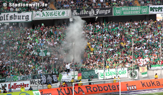 VfL Wolfsburg vs 1. FC Kaiserslautern (2-2) (6)
