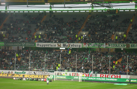 VfL Wolfsburg vs 1. FC Nürnberg (3-1) (2)