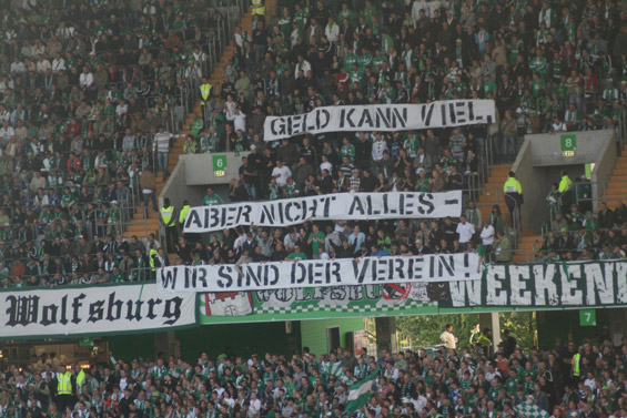 VfL Wolfsburg vs Borussia Dortmund (3-0) (29)