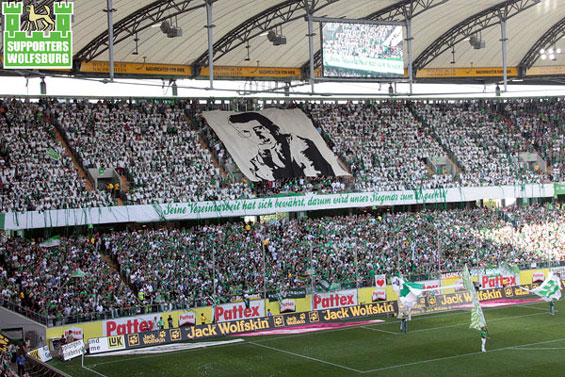 VfL Wolfsburg vs Hamburger SV (2-4) (1)