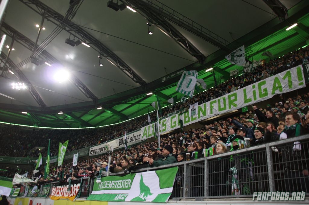 VfL Wolfsburg vs Borussia Mönchengladbach (2-1) (2)