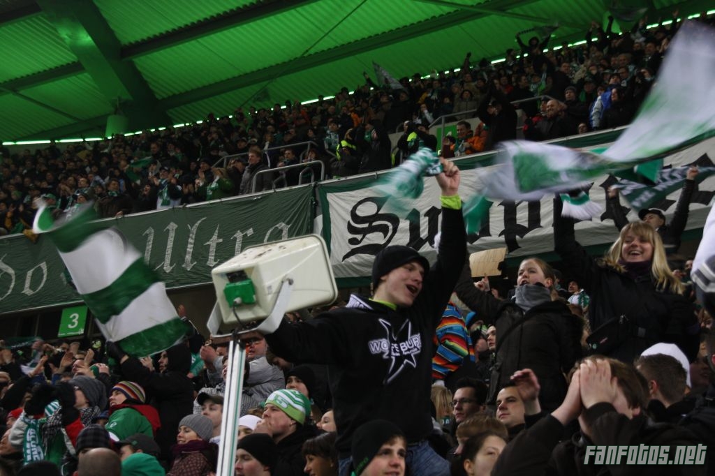 VfL Wolfsburg vs Borussia Mönchengladbach (2-1) (12)