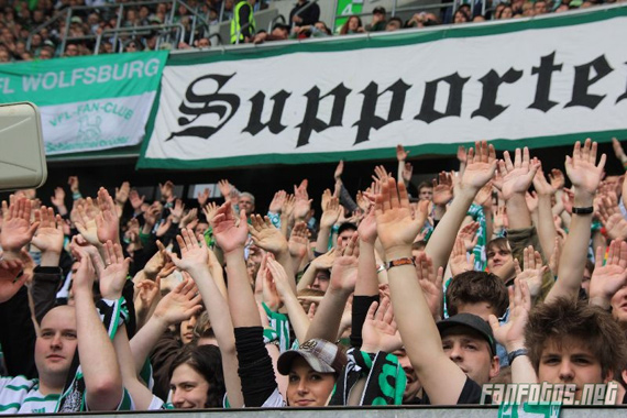 VfL Wolfsburg vs FC St. Pauli (2-2) (2)
