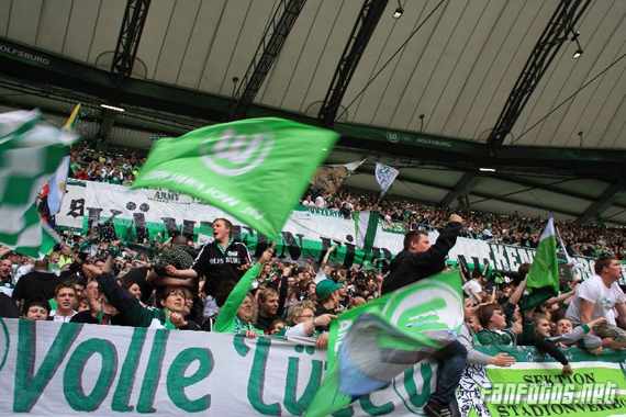 VfL Wolfsburg vs FC St. Pauli (2-2) (3)