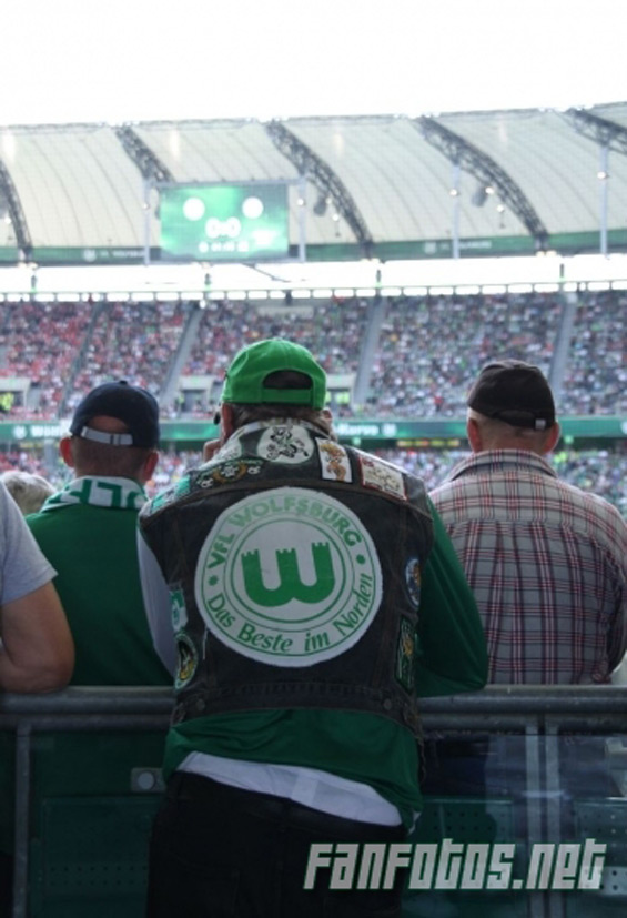 VfL Wolfsburg vs FC Bayern München (0-1) (10)