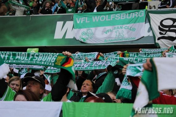 VfL Wolfsburg vs 1. FC Nürnberg (2-1) (4)