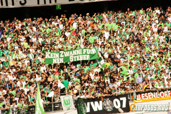 VfL Wolfsburg vs Hannover 96 (0-4) (6)