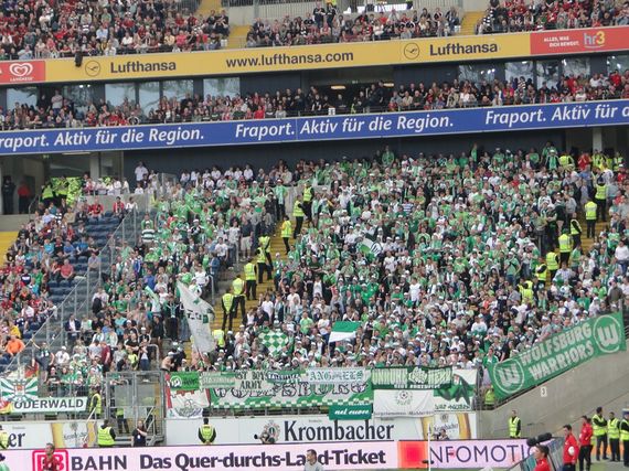 Eintracht Frankfurt vs VfL Wolfsburg (2-2) (1)