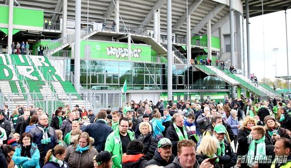 VfL Wolfsburg vs FC Augsburg (0-2) (5)
